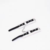 Бело-красные кожаные наручники - Crazy Handmade - купить с доставкой в Новокуйбышевске