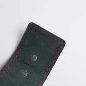 Черные кожаные наручники с красной строчкой - Crazy Handmade - купить с доставкой в Новокуйбышевске