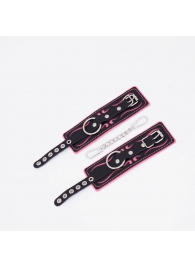 Черно-розовые кожаные наручники с розовой строчкой - Crazy Handmade - купить с доставкой в Новокуйбышевске