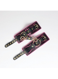 Черные кожаные наручники с розовой строчкой - Crazy Handmade - купить с доставкой в Новокуйбышевске