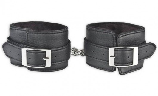 Черные фиксаторы для ног на цепи с мехом внутри - Lux Fetish - купить с доставкой в Новокуйбышевске