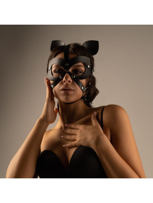 Черная кожаная маска-шлем с маленькими ушками - Crazy Handmade - купить с доставкой в Новокуйбышевске