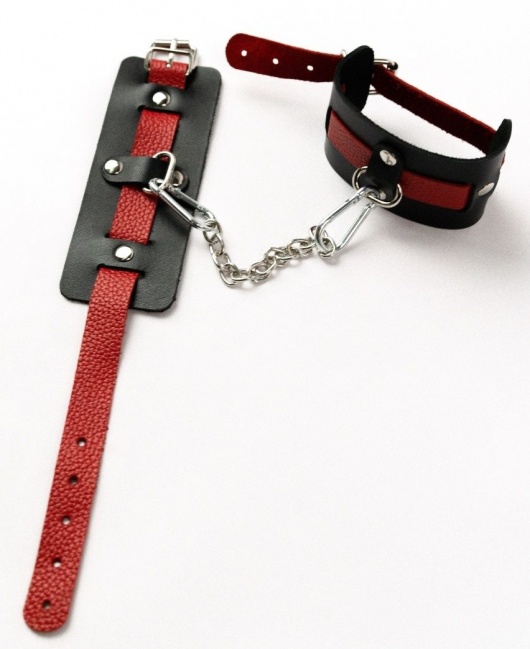 Черные оковы с красным декором и заклепками - Crazy Handmade - купить с доставкой в Новокуйбышевске