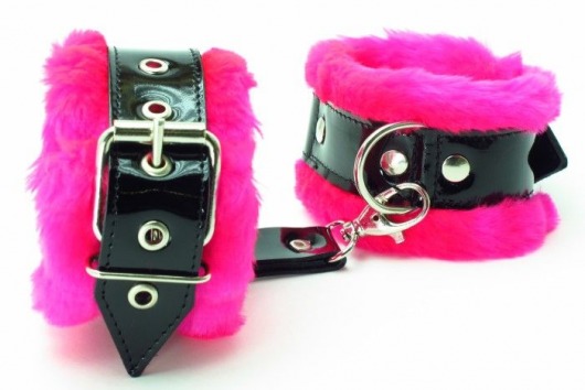 Оковы на ноги с розовым мехом BDSM Light - БДСМ Арсенал - купить с доставкой в Новокуйбышевске