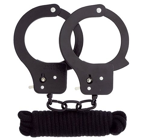 Чёрные наручники из листового металла в комплекте с веревкой BONDX METAL CUFFS LOVE ROPE SET - Dream Toys - купить с доставкой в Новокуйбышевске